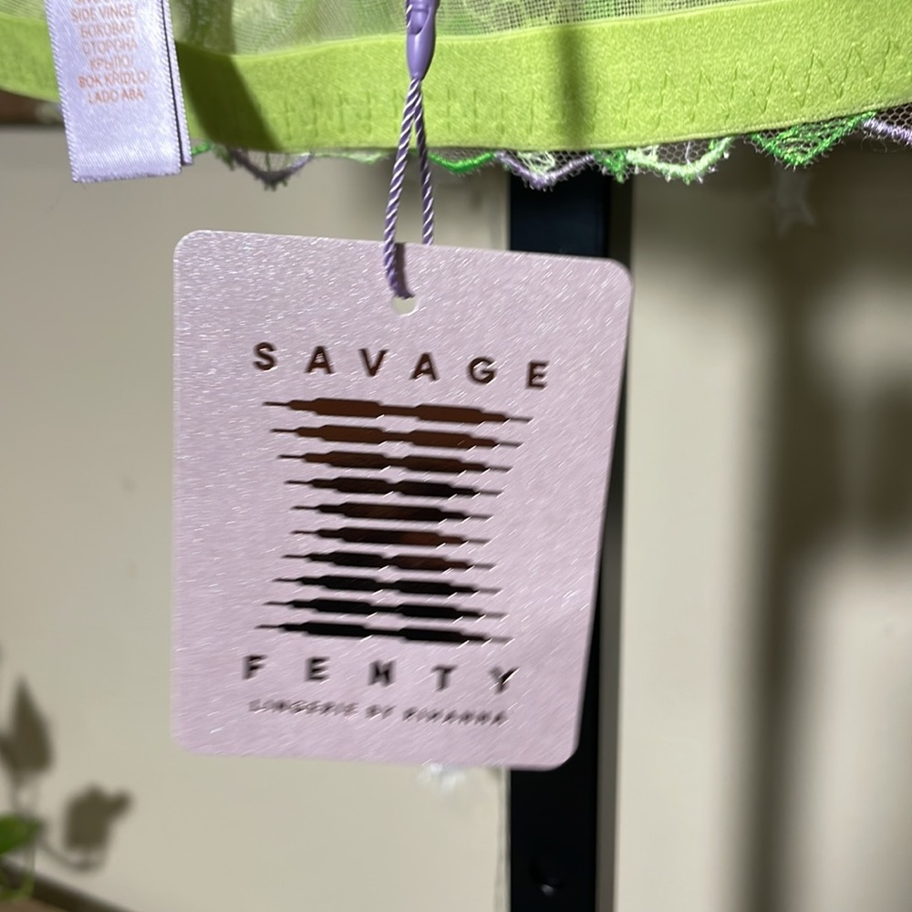 Savage X Fenty Shining Star lime green Embroidered Unlined Demi Bra nwt - Picture 5 of 7